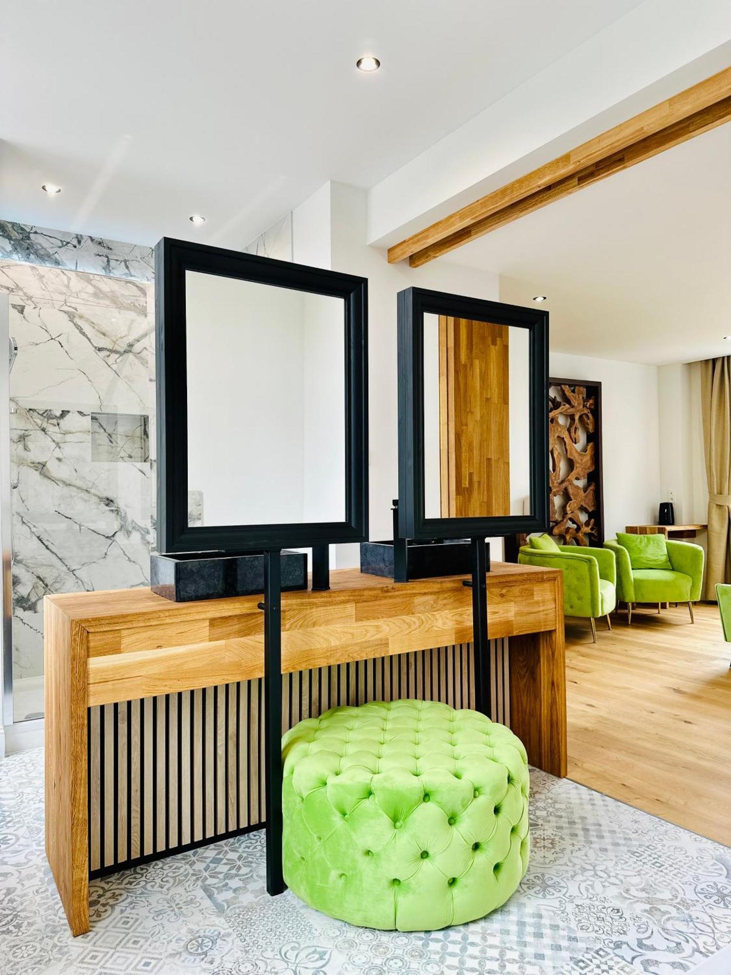 Suite De Luxe Au Chateau 105 Tinlot Exterior photo